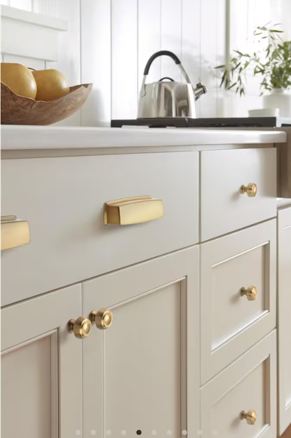 AMEROCK Kane Round Cabinet Knob in Champagne Bronze (+2 Sizes)