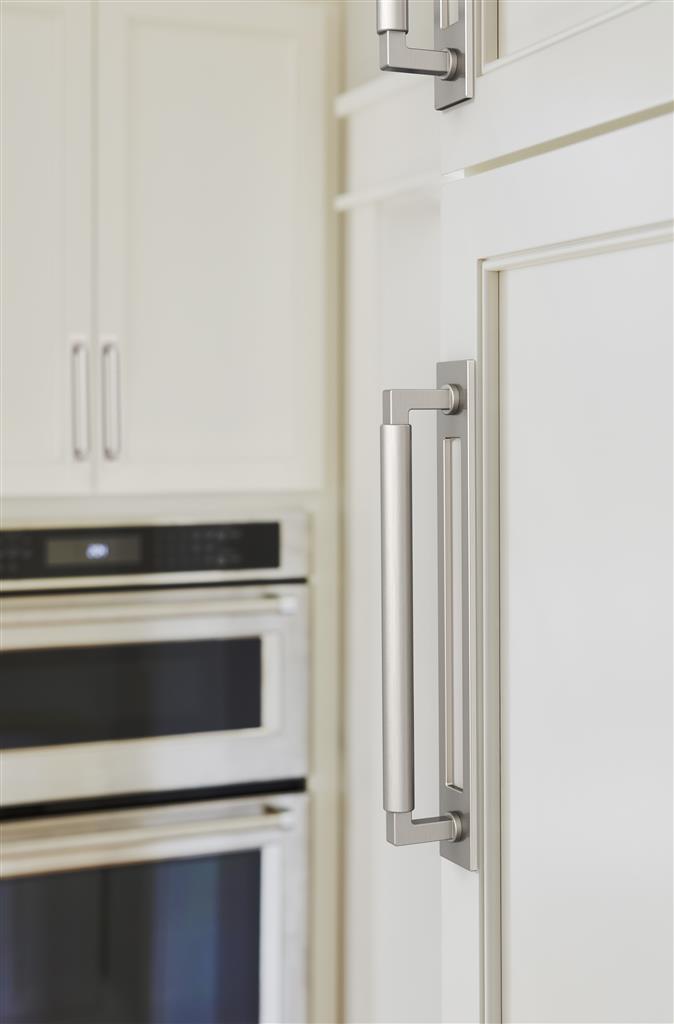 AMEROCK Medora Rectangle Cabinet Handle Backplate in Satin Nickel (+8 Sizes)