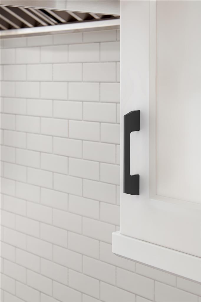 AMEROCK Angle Cabinet Handle Pull in Matte Black (+6 Sizes)