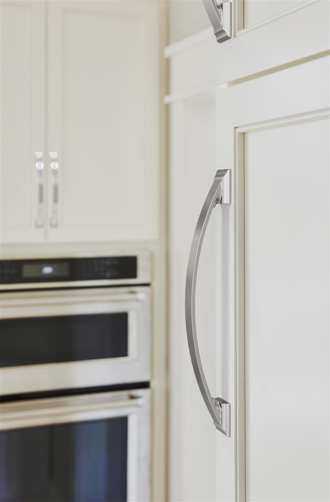 AMEROCK Candler Handle Cabinet Pull in Polished Nickel (+8 Sizes)