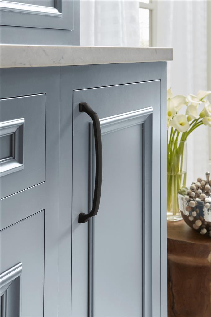 AMEROCK Revitalize Cabinet Handles in Black Bronze (+7 Sizes)