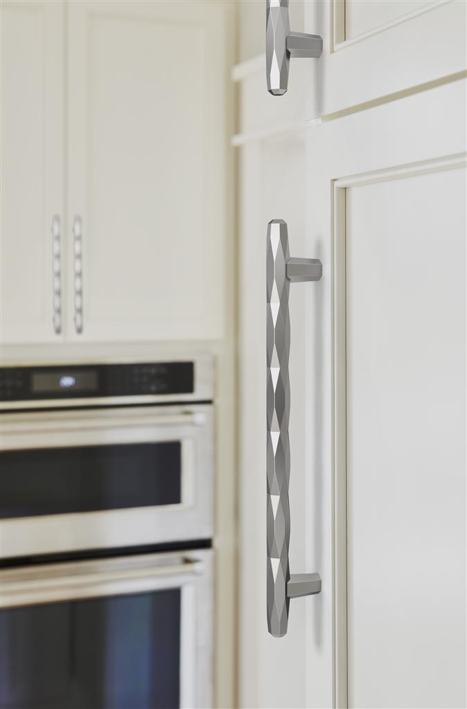 AMEROCK St. Vincent Geometric Bar Pulls in Polished Chrome (+6 Sizes)