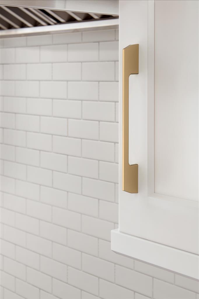 AMEROCK Angle Cabinet Handle Pull in Champagne Bronze (+6 Sizes)