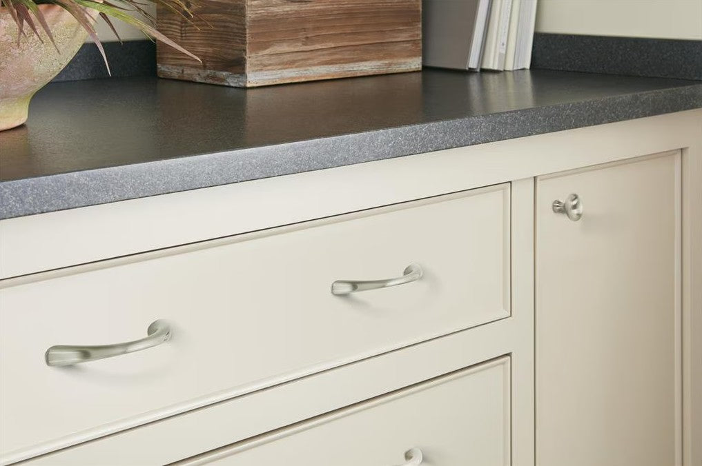 AMEROCK Vaile Cabinet Pulls in Satin Nickel (+4 Sizes)