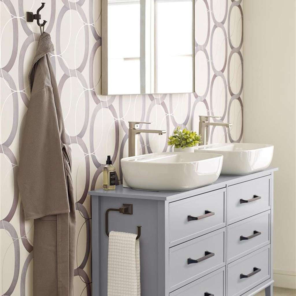 Amerock Mulholland in Oil Rubbed Bronze in Bathroom