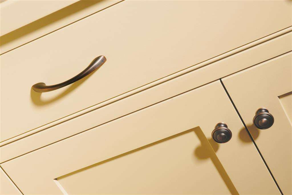 Amerock Vaile Handle Pull in Oil Rubbed Bronze on Off white Cabinet