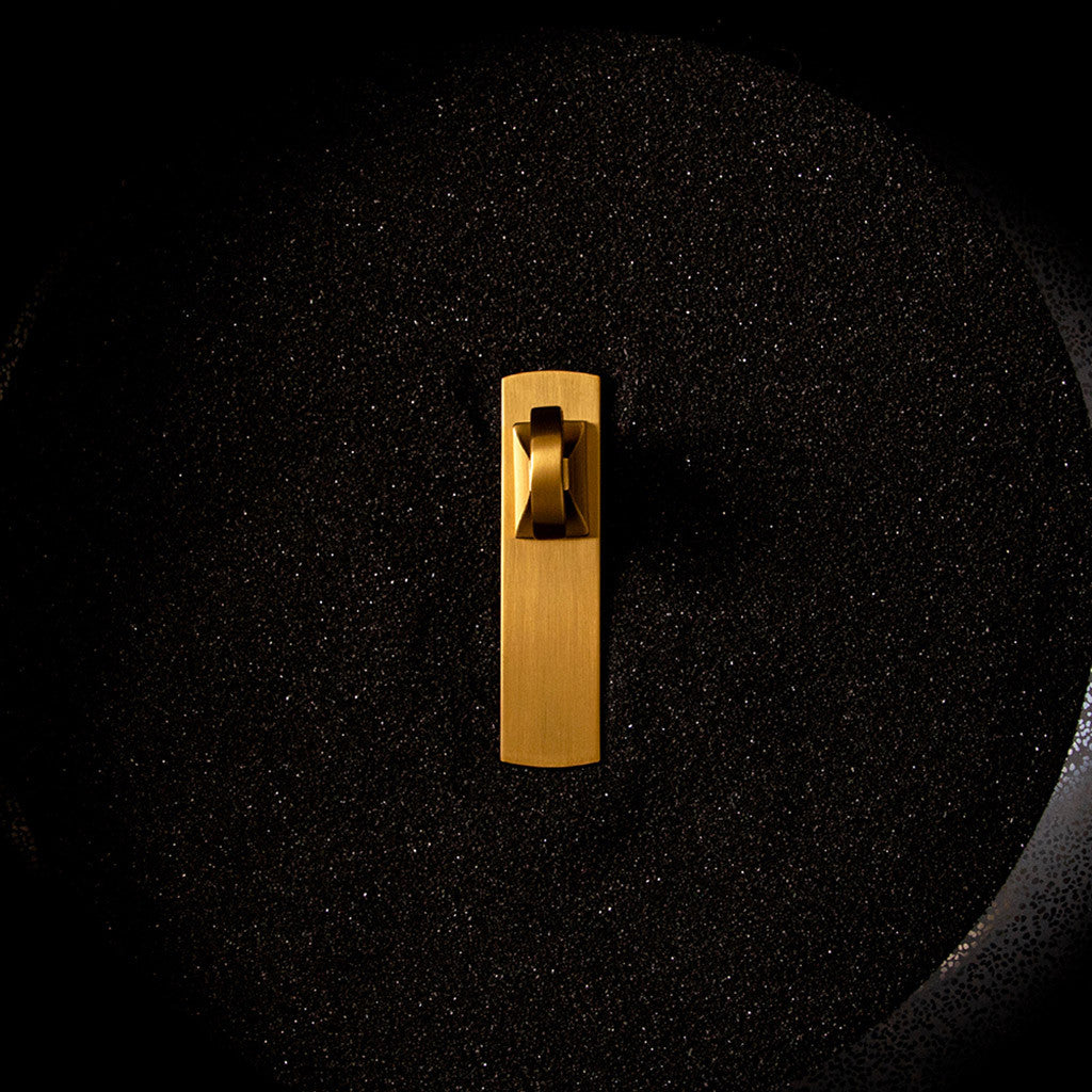 Belwith Keeler Bijou Astoria 3-1/2" Long Rectangle Knob Backplate in Brushed Golden Brass B056380-BGB Display Front View