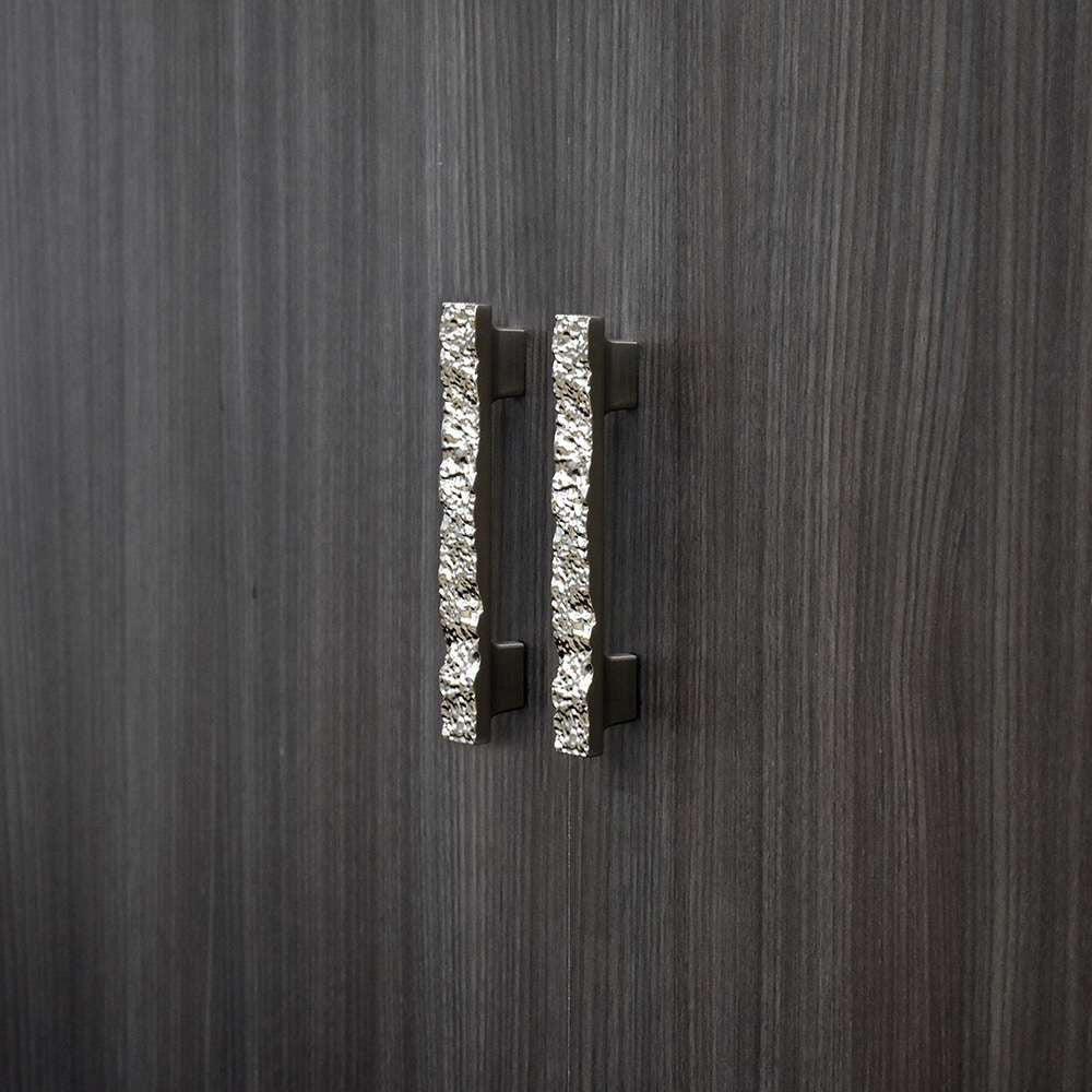 BELWITH-KEELER Sandrine 3-3/4" and 5-1/16" Centers Rectangle Handle Pull in Satin Nickel B077514-SN Display