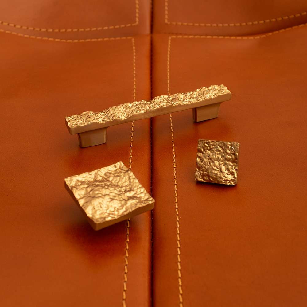 BELWITH-KEELER Sandrine in Champagne Bronze