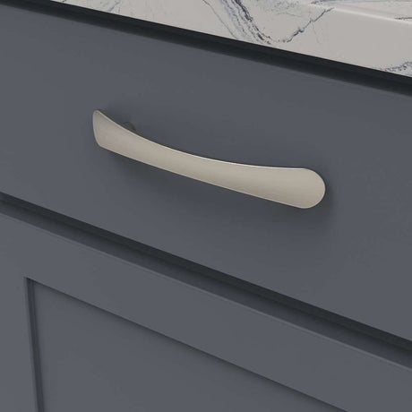BELWITH-KEELER Vale Curved Handle Pull in Satin Nickel 128mm B076861-SN Mounted