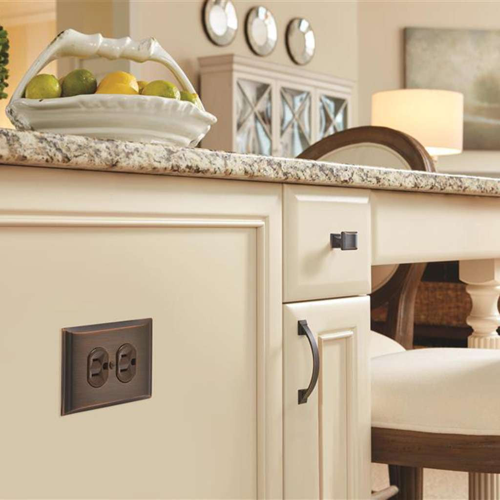 AMEROCK Candler Duplex Outlet Wall Plate in Oil Rubbed Bronze BP36508ORB Mounted