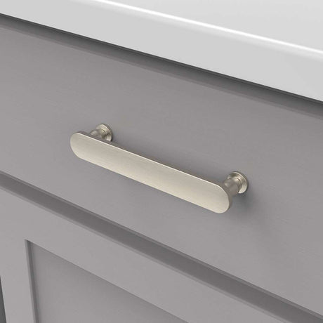 BELWITH KEELER Anders Handle Cabinet Pulls in Satin Nickel 128mm B078790-SN Mounted