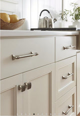 AMEROCK Davenport Handle Pull in Satin Nickel (+8 Sizes)