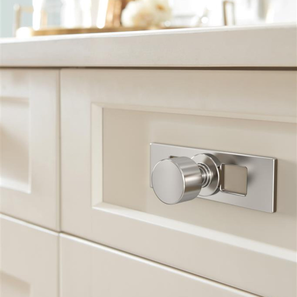 AMEROCK Medora 3-11/16" Rectangle Cabinet Knob Backplate in Polished Chrome