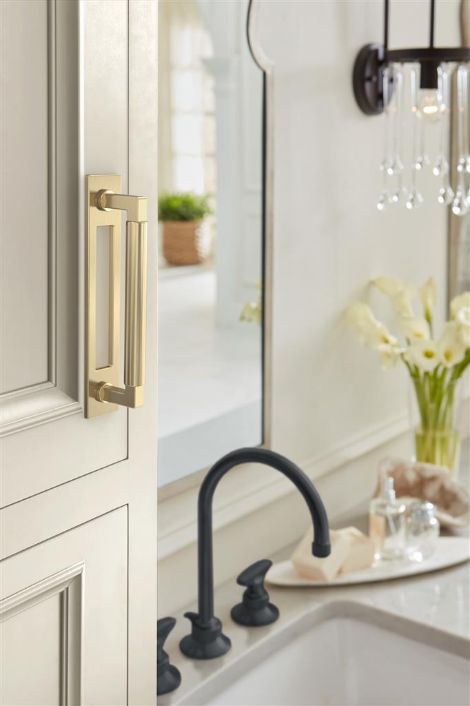 AMEROCK Medora Rectangle Cabinet Handle Backplate in Golden Champagne (+8 Sizes)