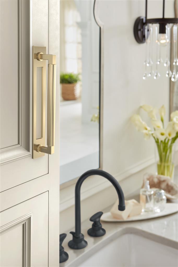 AMEROCK Medora Rectangle Cabinet Handle Backplate in Golden Champagne (+8 Sizes)