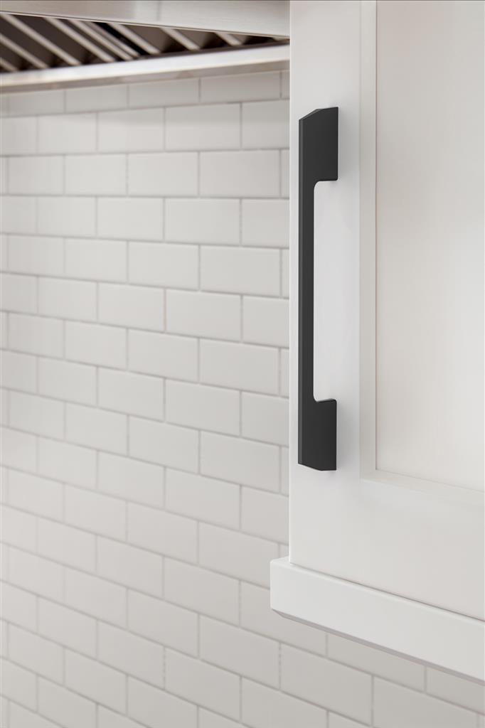 AMEROCK Angle Cabinet Handle Pull in Matte Black (+6 Sizes)