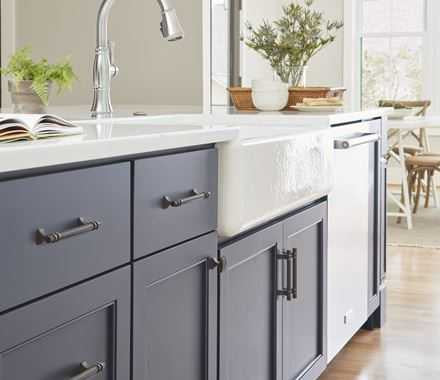 Amerock Davenport Oil Rubbed Bronze on Cabinets