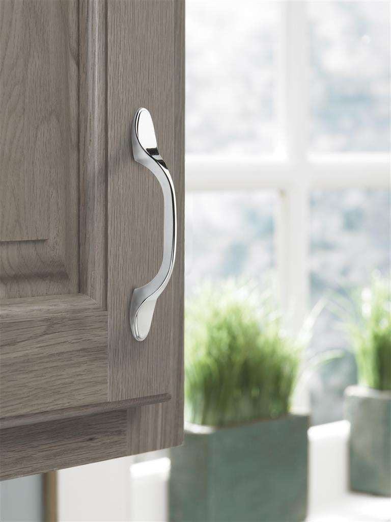 AMEROCK Ravino Cabinet Handles in Polished Chrome
