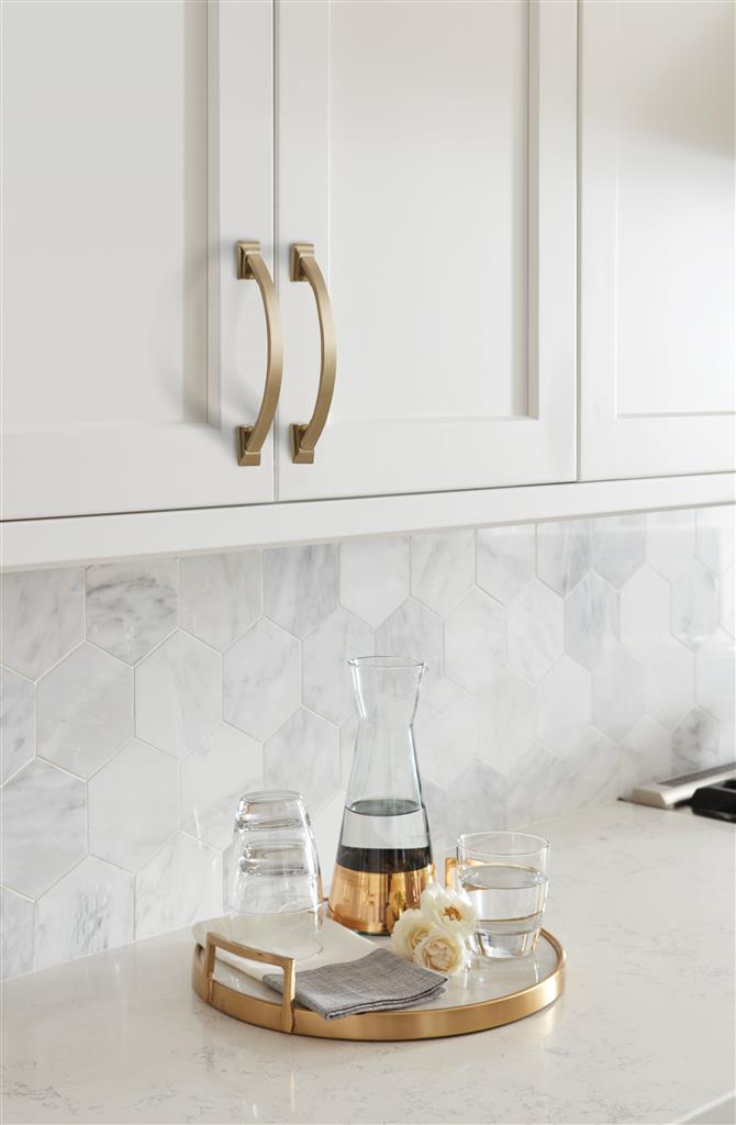 AMEROCK Candler Handle Cabinet Pull in Golden Champagne (+8 Sizes)
