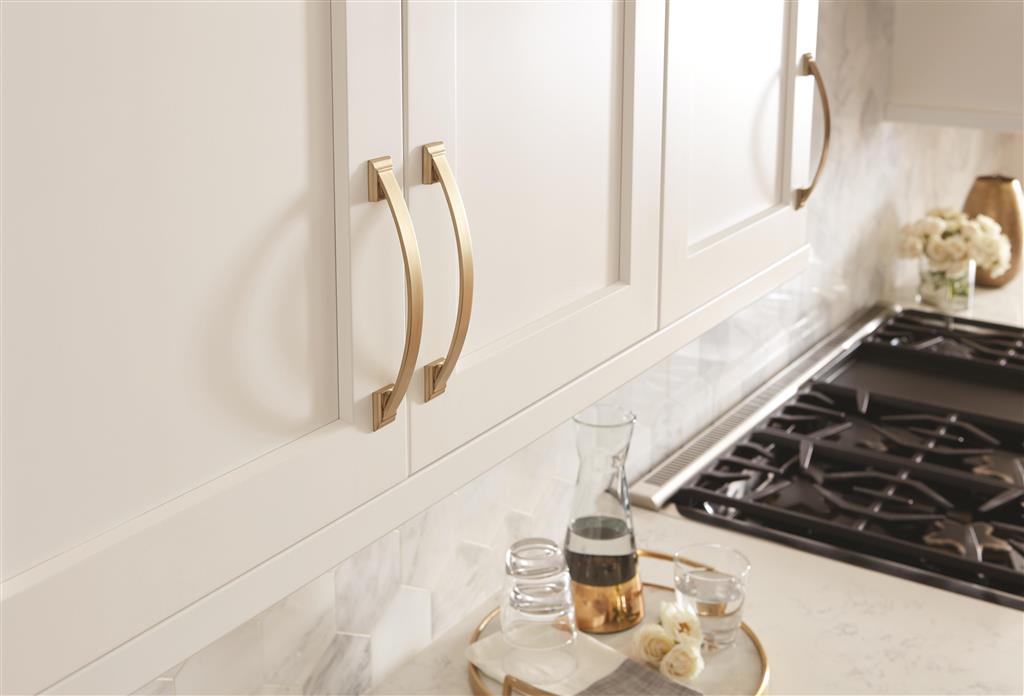 AMEROCK Candler Handle Cabinet Pull in Golden Champagne (+8 Sizes)