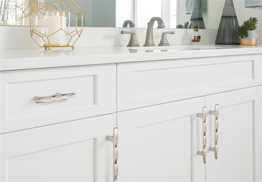 AMEROCK St. Vincent Geometric Bar Pulls in Satin Nickel (+6 Sizes)