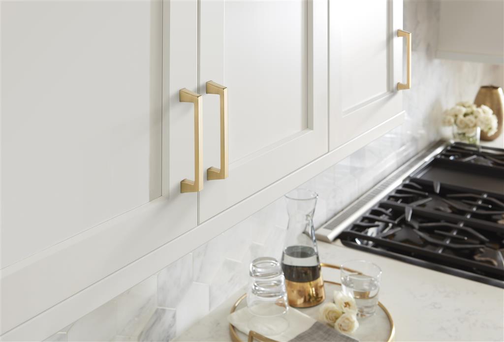 AMEROCK Blackrock Handle Pull in Champagne Bronze (+7 Sizes )