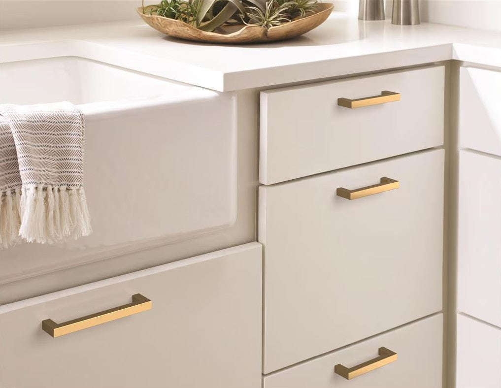 AMEROCK Monument Square Handle Pulls in Champagne Bronze (+8 Sizes)