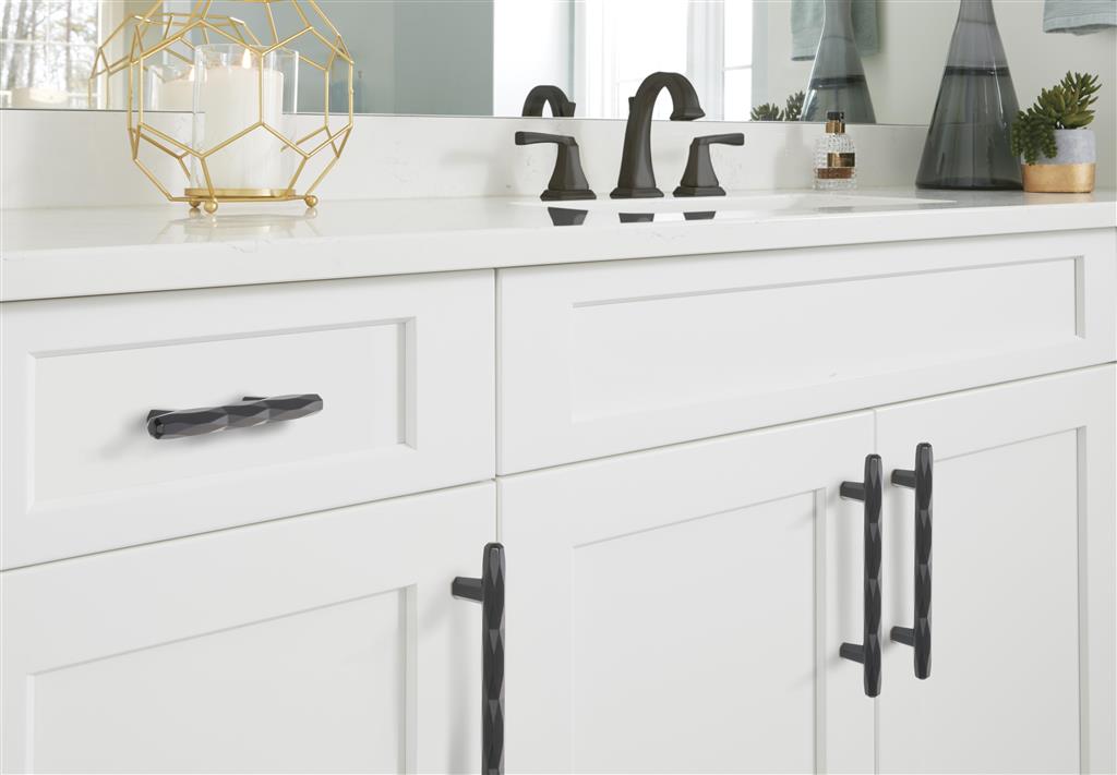 AMEROCK St. Vincent Geometric Bar Pulls in Black Bronze (+6 Sizes)