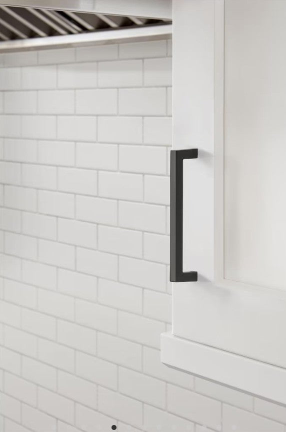 AMEROCK Monument Square Handle Pulls in Flat Black (+8 Sizes)