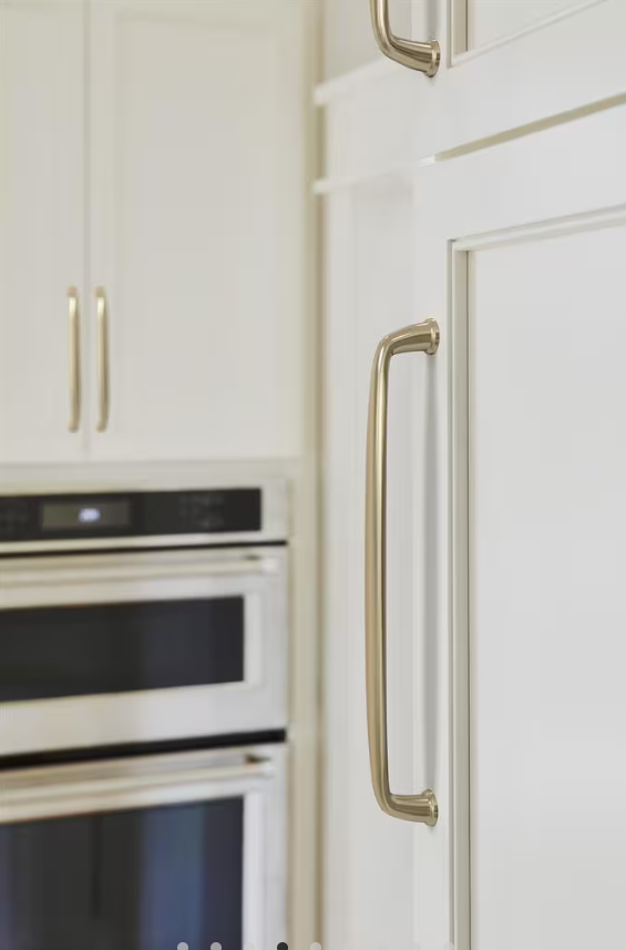 AMEROCK Kane Handle Pulls in Golden Champagne (+8 Sizes)
