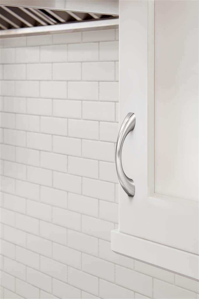 653 AMEROCK Vaile 3" Center to Center Handle Cabinet Pull - Polished Chrome BP3723026 on White Cabinet