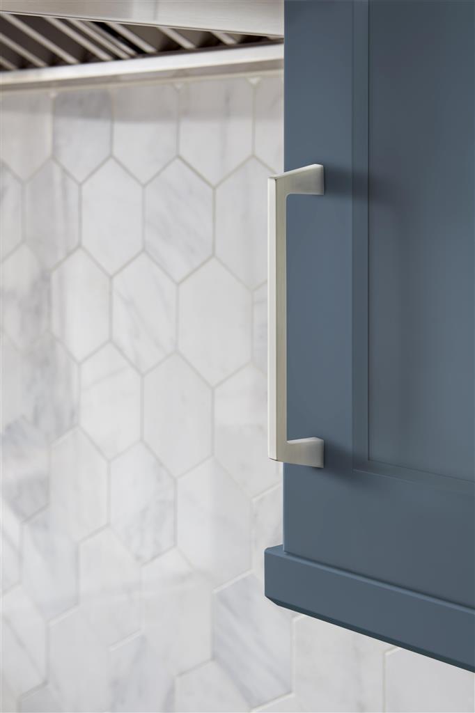 AMEROCK Blackrock Handle Pull in Satin Nickel (+7 Sizes)