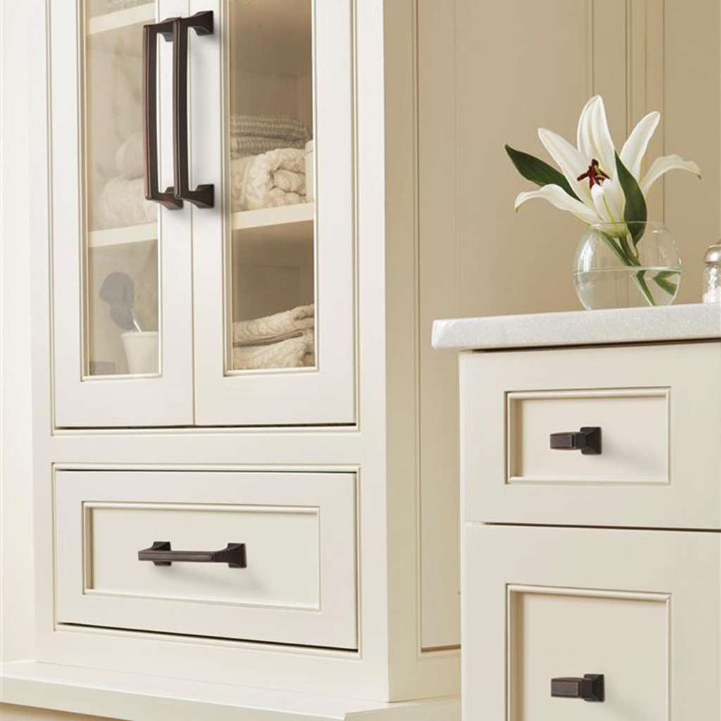 Amerock Mulholland in Oil Rubbed Bronze on Cream