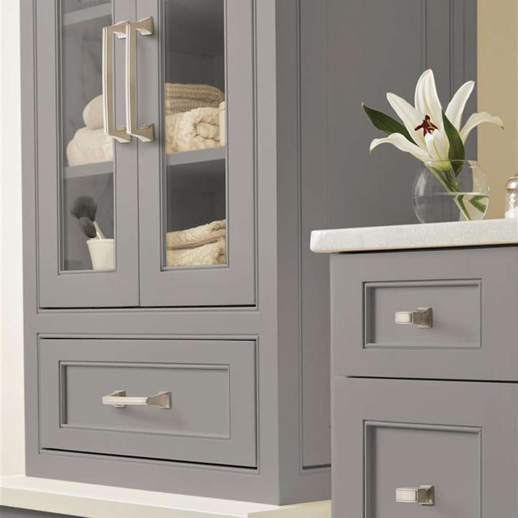 AMEROCK Mulholland in Satin Nickel on Gray