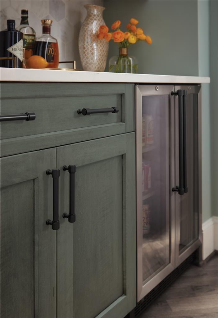 AMEROCK Faircrest Appliance Pulls in Matte Black (+2 Sizes)