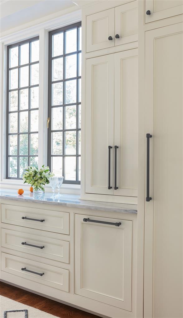 AMEROCK Faircrest Appliance Pulls in Matte Black (+2 Sizes)