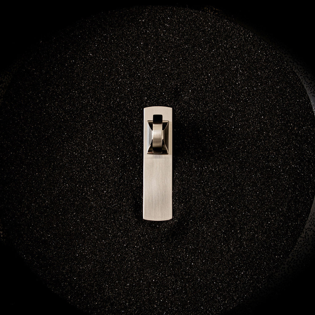 Belwith Keeler Bijou Astoria 3-1/2" Long Rectangle Knob Backplate in Satin Nickel B056380-SN Display Front View