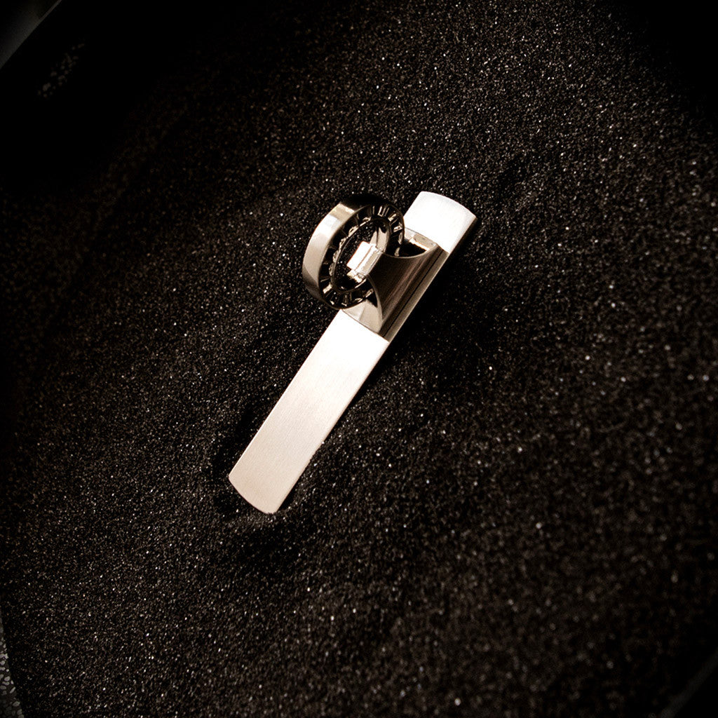 Belwith Keeler Bijou Astoria 3-1/2" Long Rectangle Knob Backplate in Satin Nickel B056380-SN Display