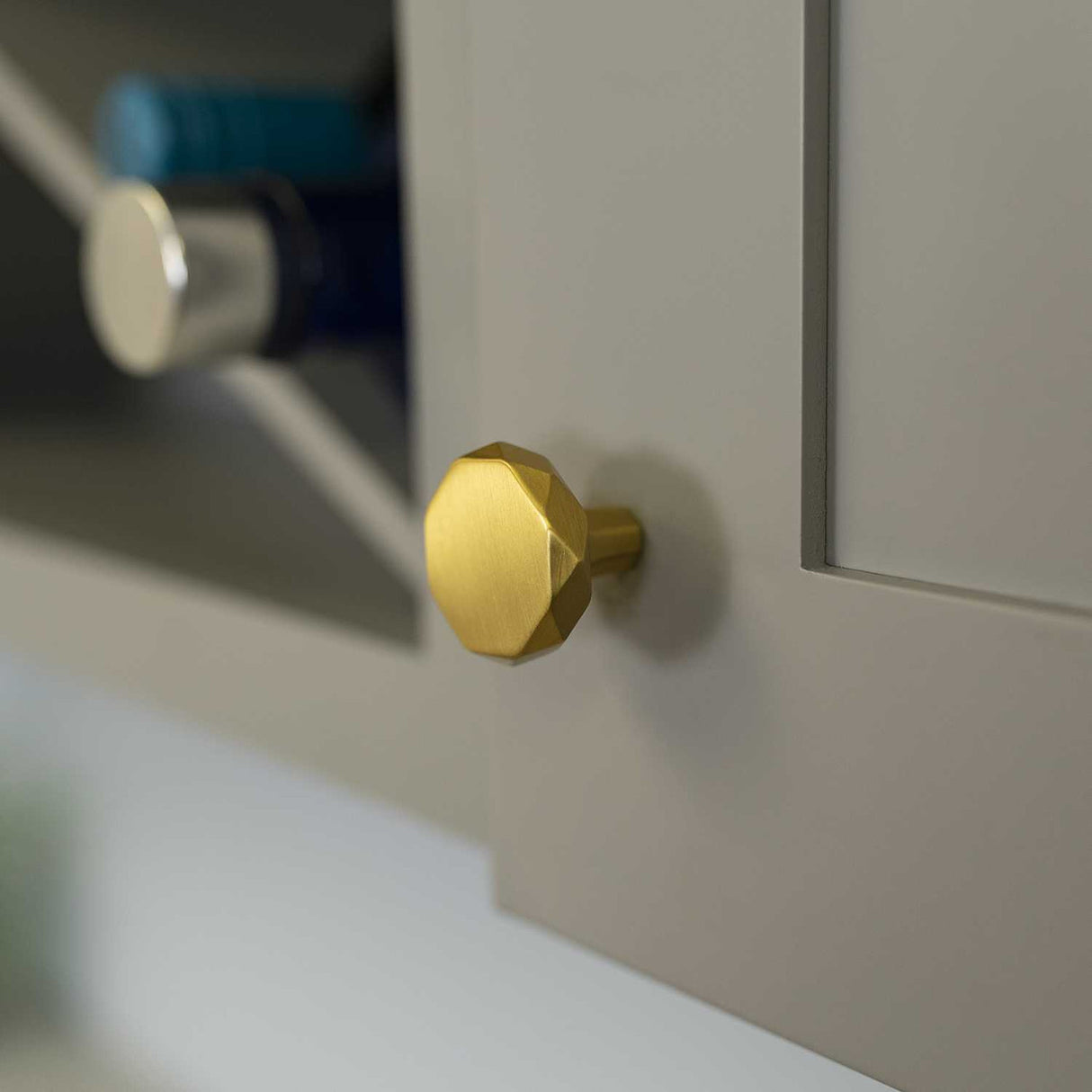 HICKORY Karat 1-1/4" Geometric Cabinet Knob - Brushed Golden Brass H077839-BGB