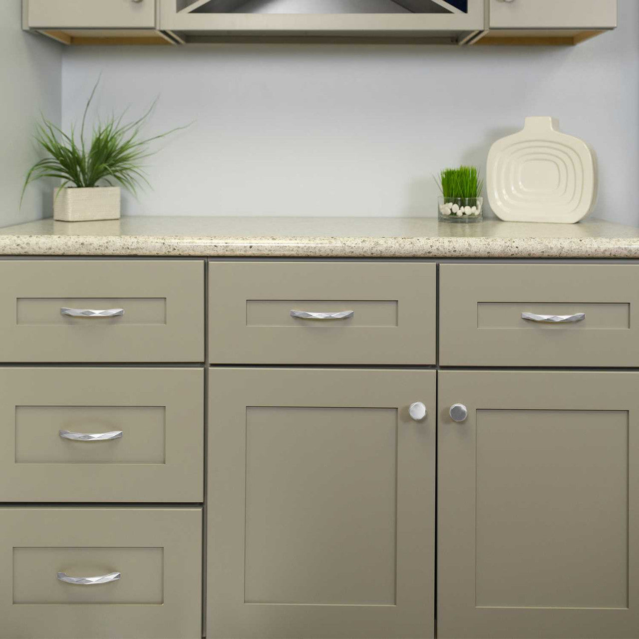 HICKORY Karat Cabinetry Chrome