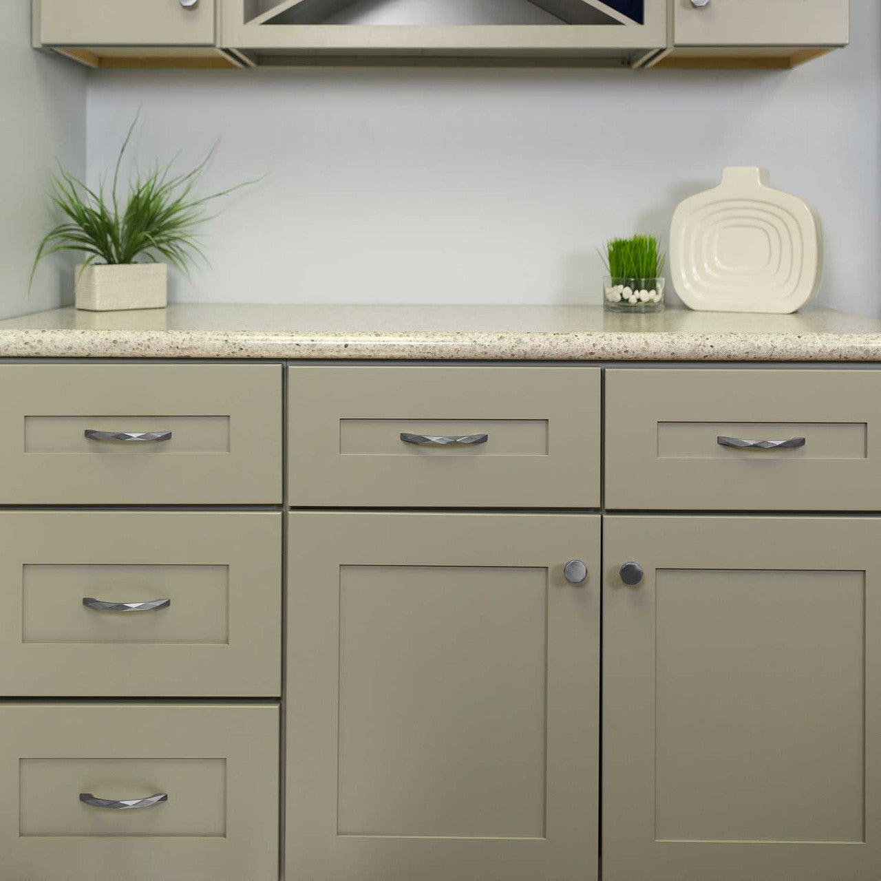 HICKORY Karat Cabinetry Satin Nickel