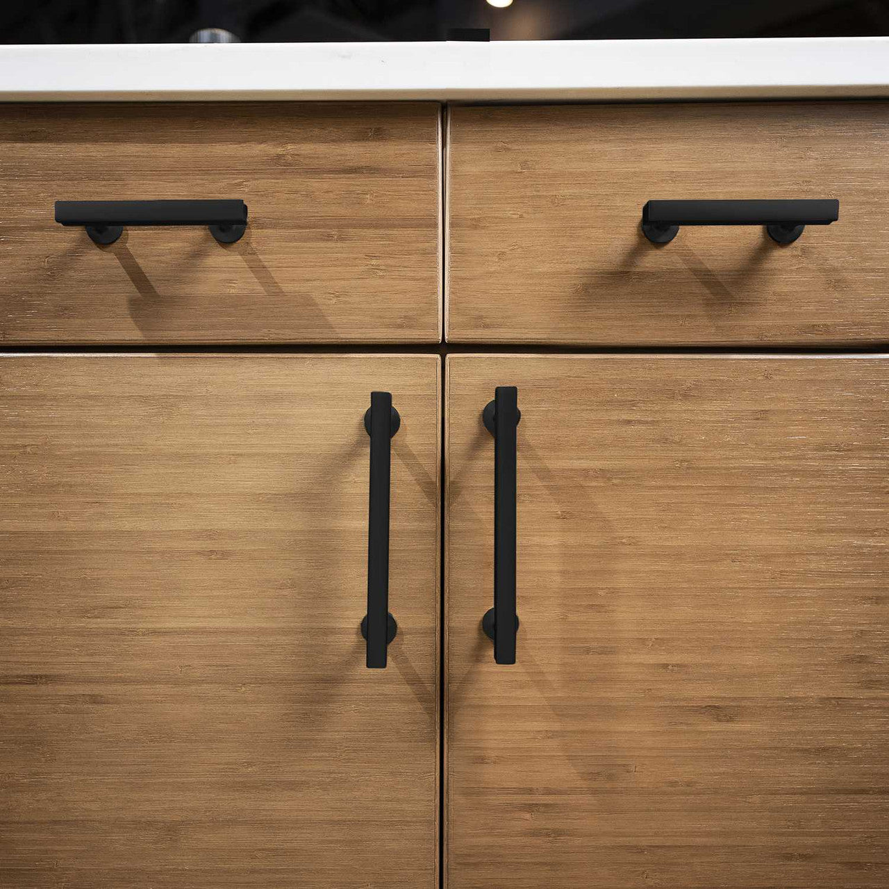 HICKORY Woodward Cabinet Display Matte Black