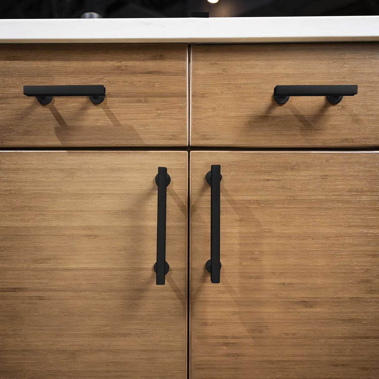 HICKORY Woodward Cabinet Display Matte Black