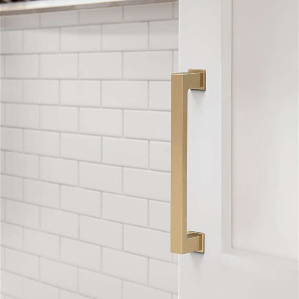 AMEROCK Bridgeport Cabinet Handle Pull in Champagne Bronze 128mm BP37032CZ Mounted