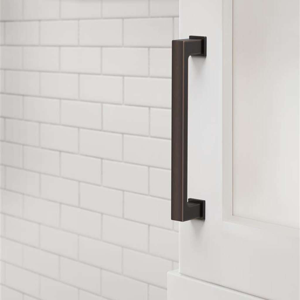 AMEROCK Bridgeport Cabinet Handle Pull in Oil Rubbed Bronze 128mm BP37032ORB Mounted