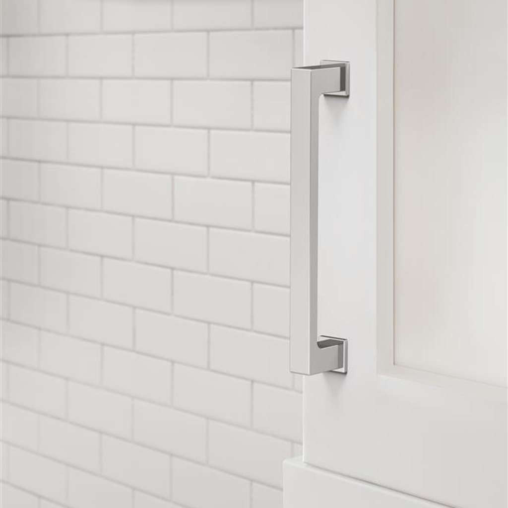 AMEROCK Bridgeport Cabinet Handle Pull in Polished Chrome 128mm BP3703226 Mounted