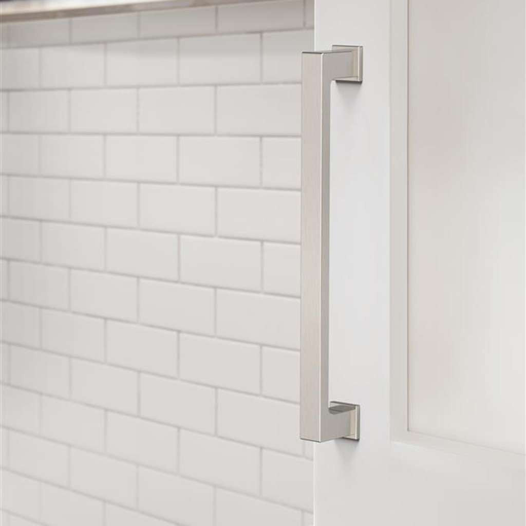 AMEROCK Bridgeport Cabinet Handle Pull in Satin Nickel 160mm BP37033G10 Mounted