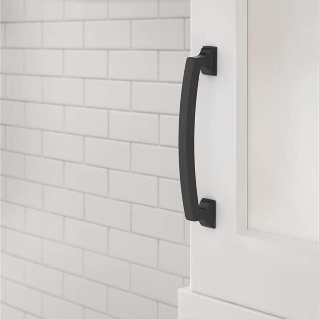 AMEROCK Incisive Cabinet Handle Pull in Matte Black 128mm BP37122MB Mounted