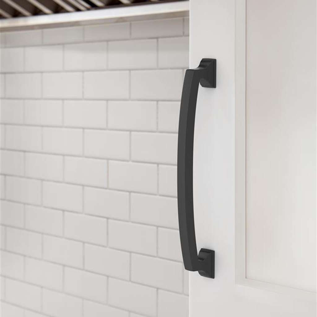 AMEROCK Incisive Cabinet Handle Pull in Matte Black 160mm BP37123MB Mounted